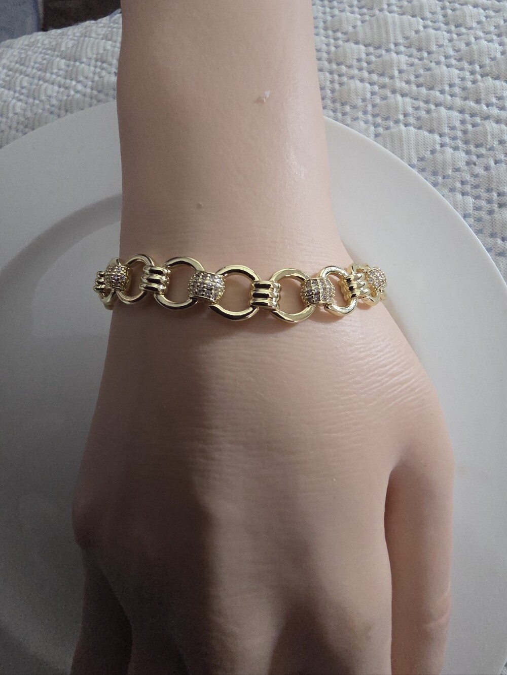 Adina Eden Gold Pavé Circle Link Bracelet | CZ Statement Bracelet | Box Clasp |